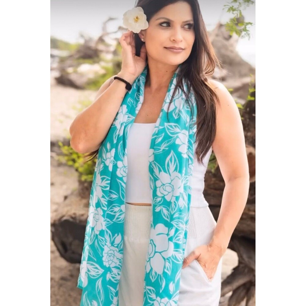Wehi Designs Hawaiian All Over Gardenia Scarf Wrap Short Pareo Accessory